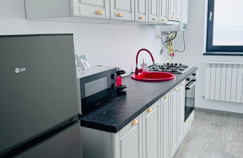 Аренда комфортной 2-комнатной квартиры с видом на море, 54 м², Мамая, Констанца, Румыния